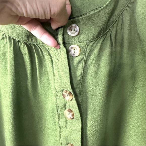 Anthropologie Maeve Kalas Henley Olive Green 3/4 Sleeve Round Neck Blouse SZ M - Picture 7 of 16